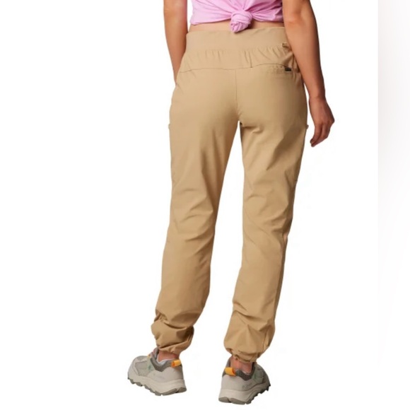 Columbia Women's Trail Pant - Picture 3 of 9